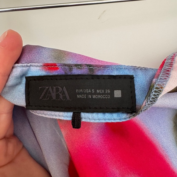 Zara Satin floral midi skirt - Picture 2 of 4